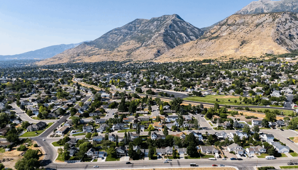 Choosing the Right Disaster Restoration Company in Lindon, UT: Questions to Ask